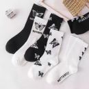Retro Cute Japanese Spring And Autumn Socks Female Ins Tide Sports Net Red Bow Simple And Fashionable Tube Pile Pile Socks